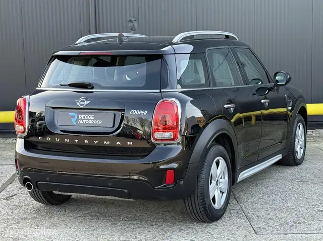 Mini Countryman view 3