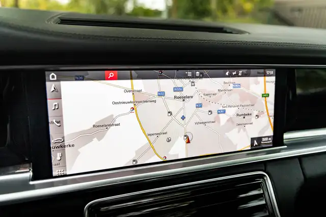 Porsche Panamera view 11
