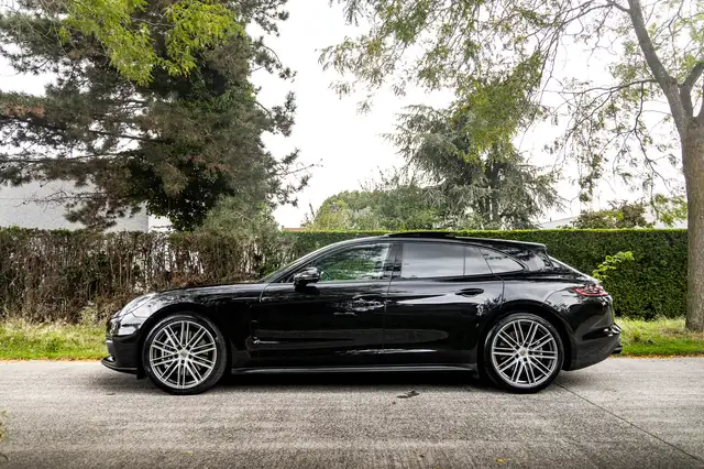 Porsche Panamera view 10