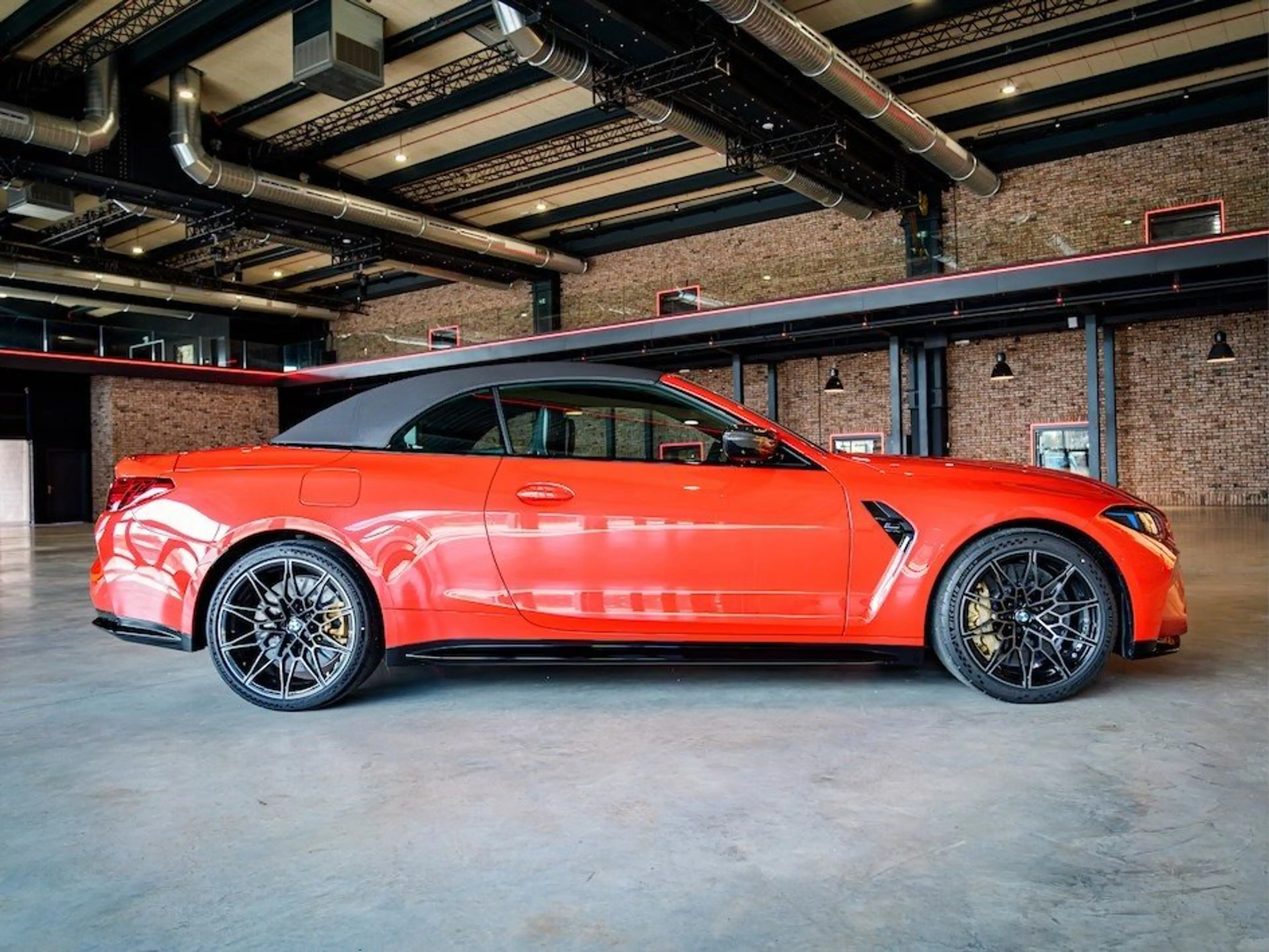 BMW M4 Competition Cabrio xDrive M Race Track, Ultimate — photo 4