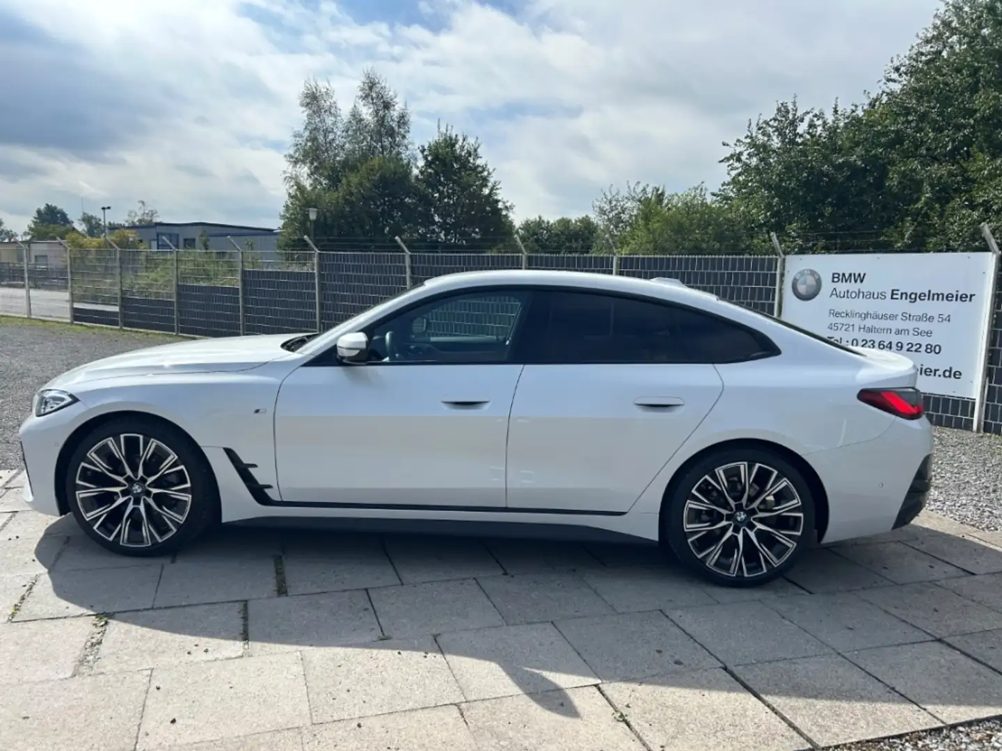 BMW 420 Gran Coupe i MSport 20'' LMR AHK HiFi NaviProf Blanc - 2