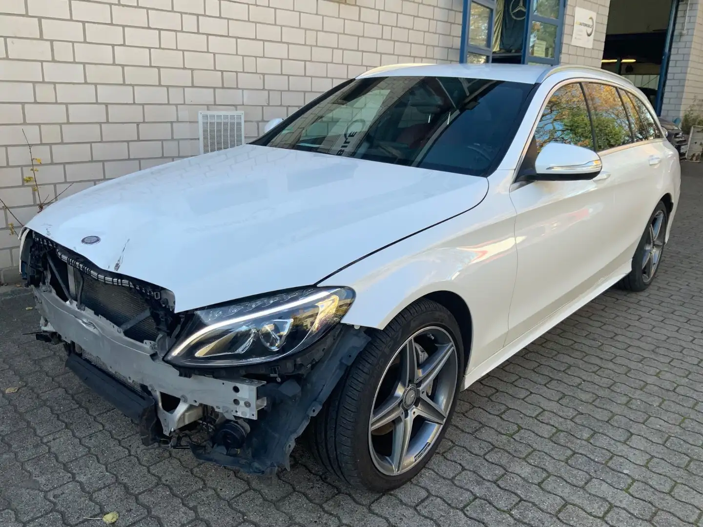 Mercedes-Benz C 220 T BlueTec AMG-Line LederRot/LED/Kamera Blanc - 2