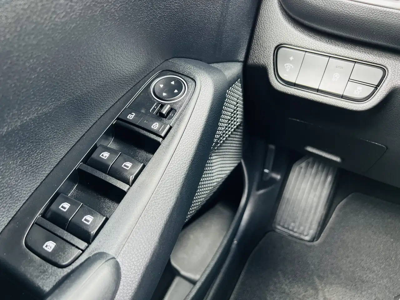 Kia Seltos снимка Kia Seltos