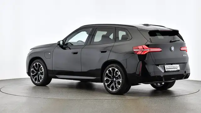 BMW X3 view 4