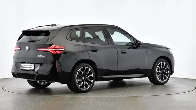 BMW X3 view 6