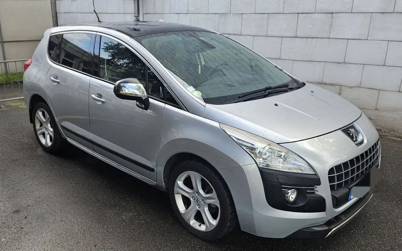 Peugeot 3008 1.6 HDi 16V 112ch FAP FÃ©line