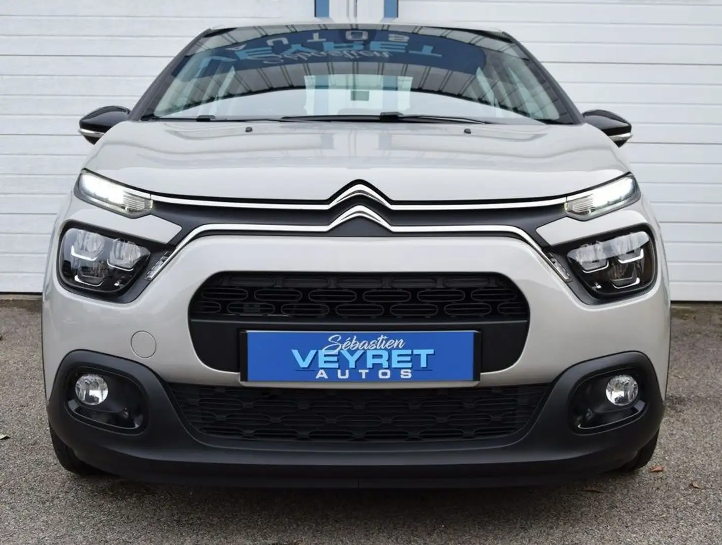 Citroen C3 1.2 83 Puretech 06.2024 22796 kms 1ère MAIN Beige - 2