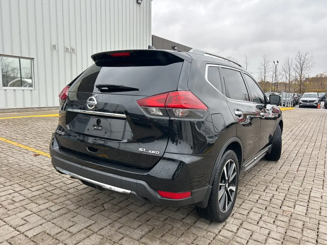 Nissan Rogue снимка Nissan Rogue