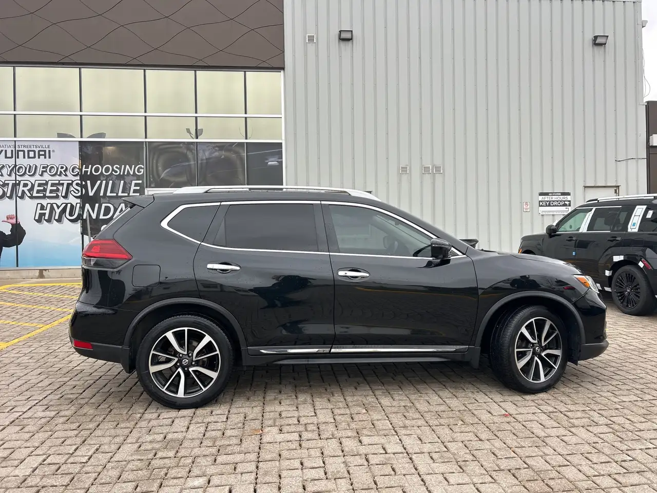 Nissan Rogue снимка Nissan Rogue