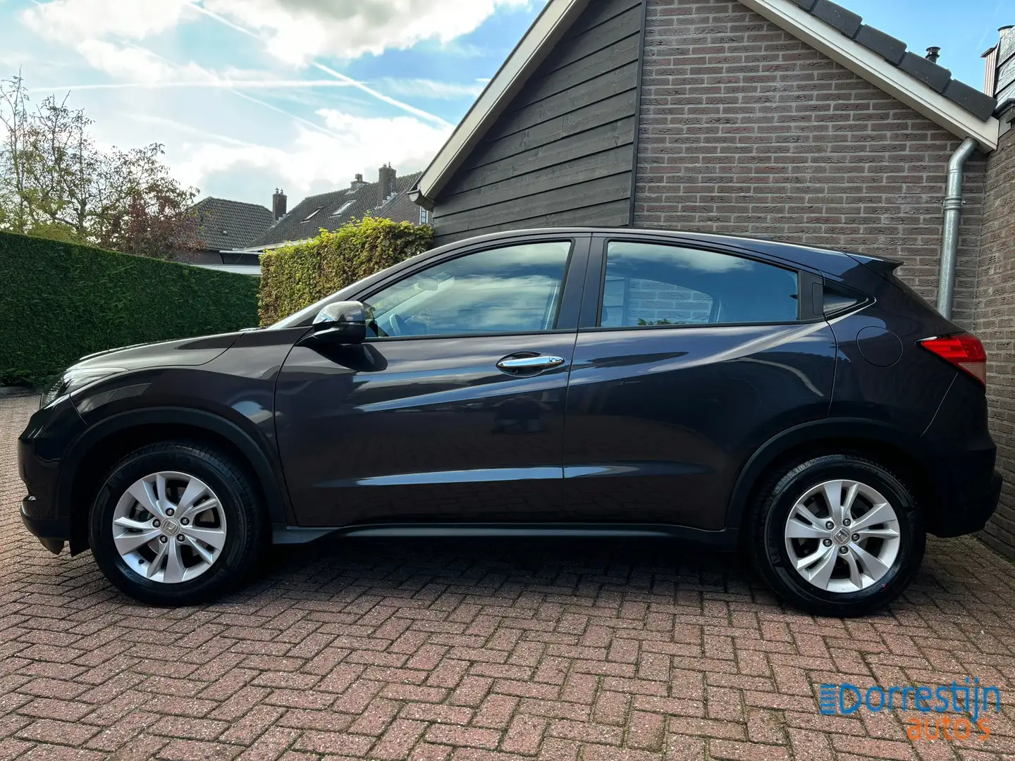 Honda HR-V 1.5 i-VTEC Elegance | Automaat | Trekhaak | PDC | Noir - 2