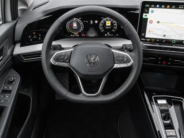 Volkswagen Golf view 12