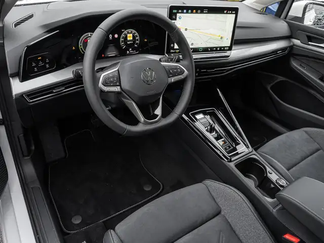 Volkswagen Golf view 10