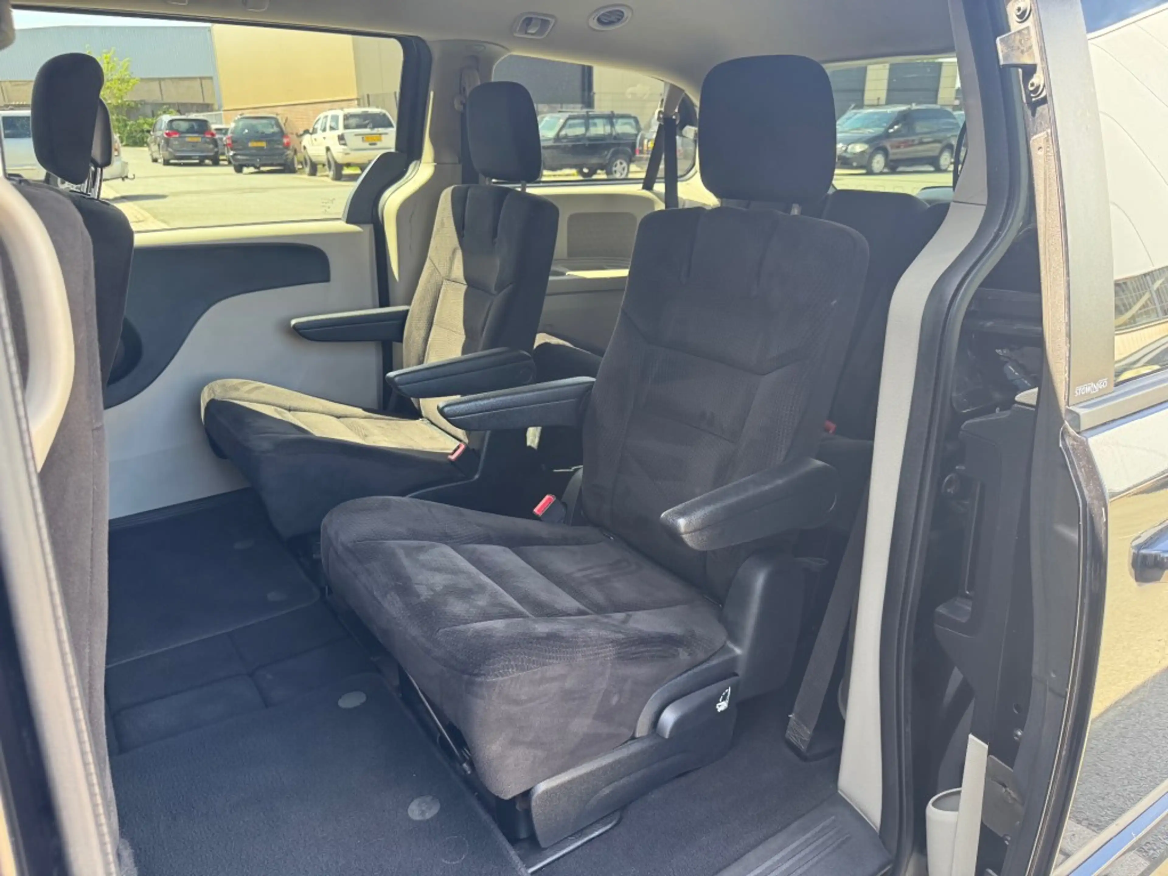 Chrysler 3.6 TOURING — photo 12