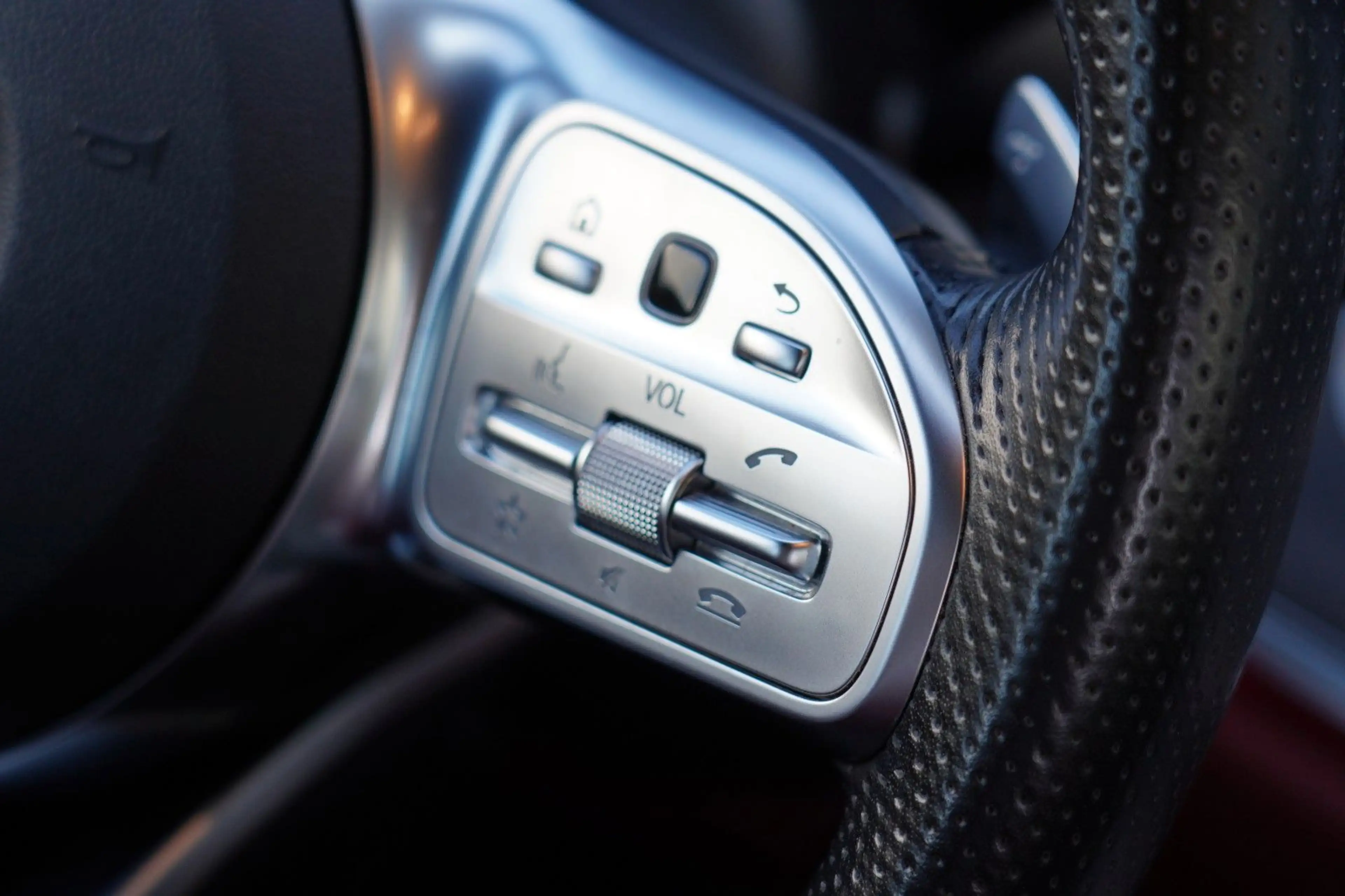 Mercedes-Benz CLS 300 CLS CLS 300 d — photo 15
