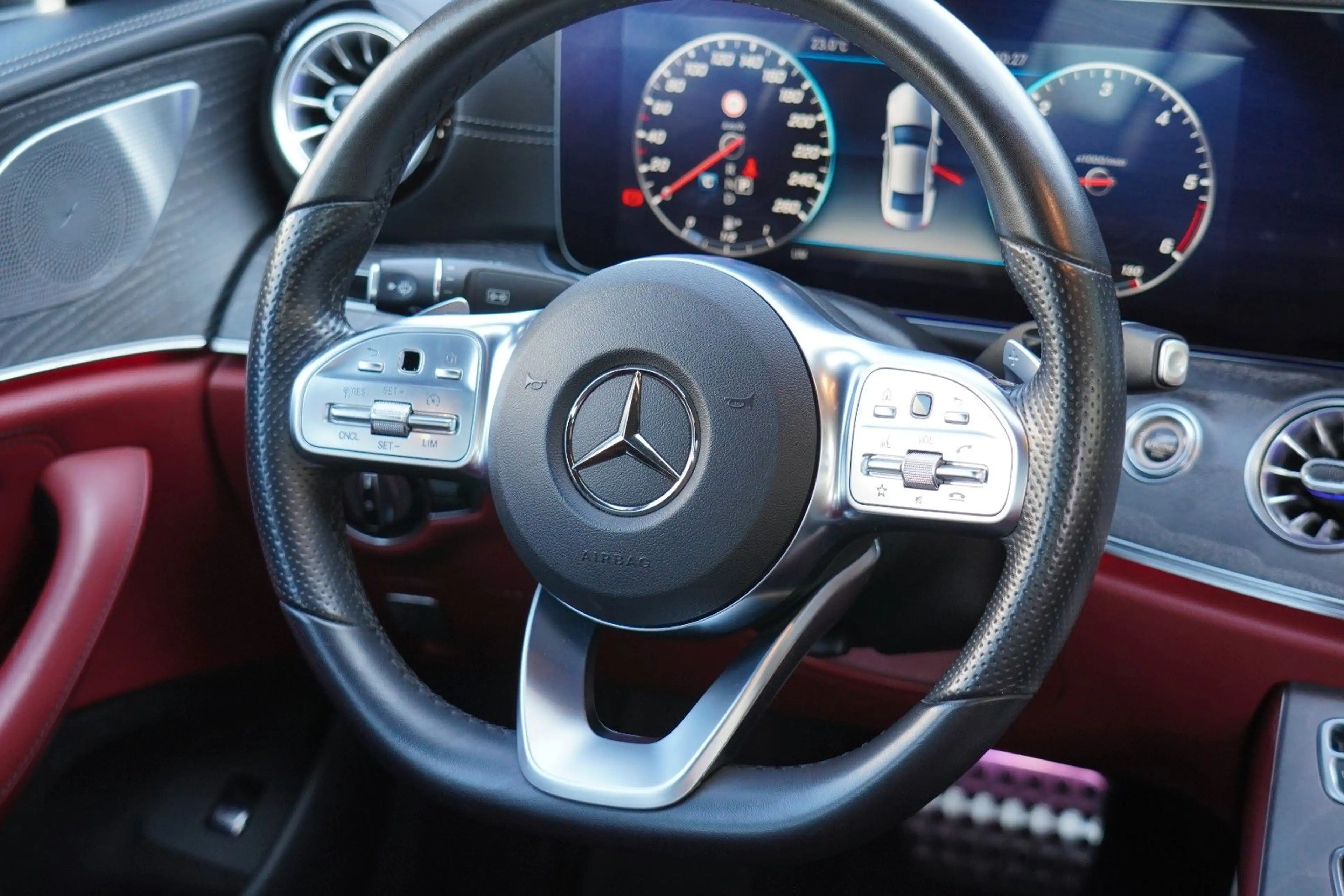 Mercedes-Benz CLS 300 CLS CLS 300 d — photo 12