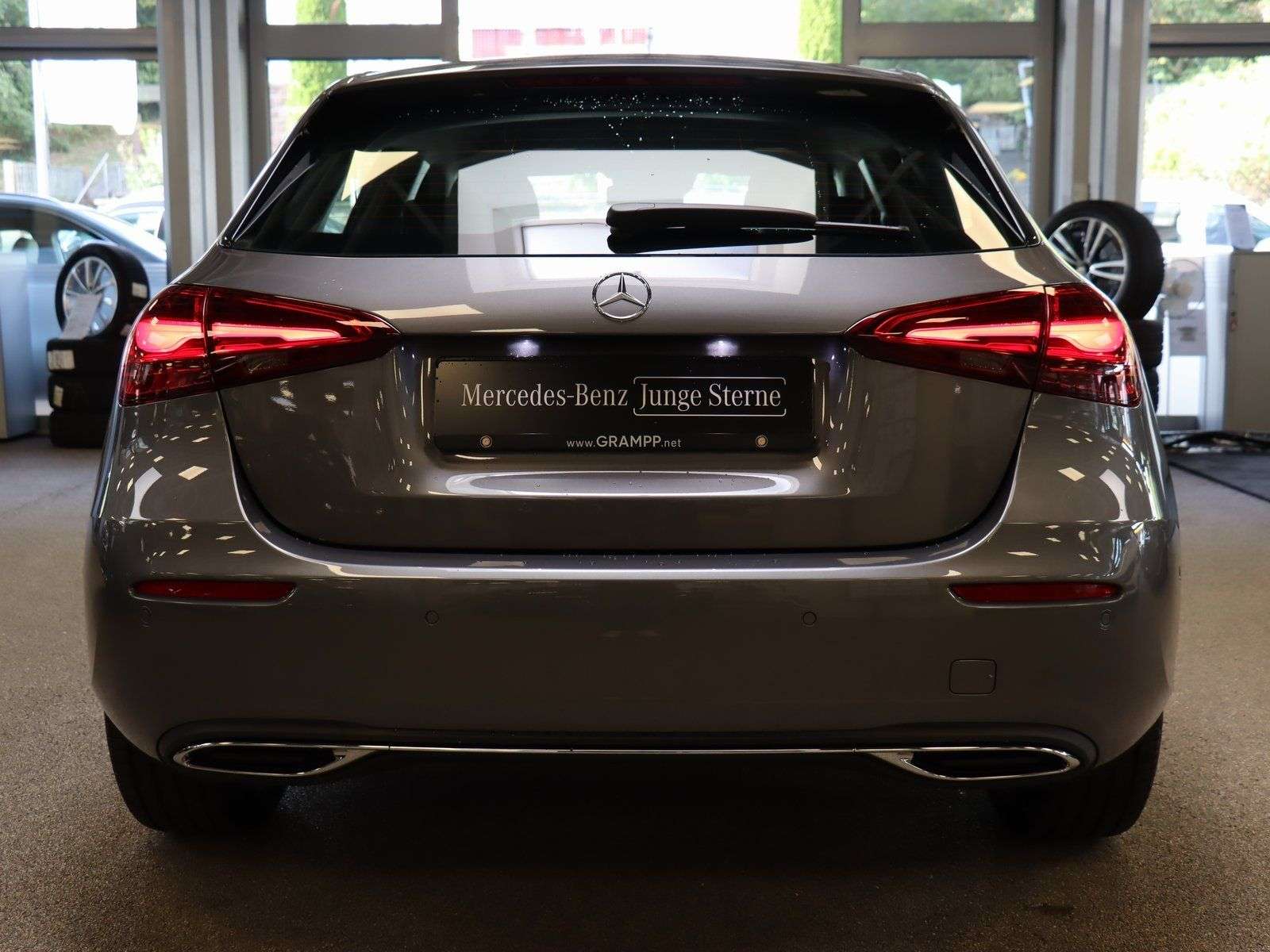 Mercedes-Benz A 180