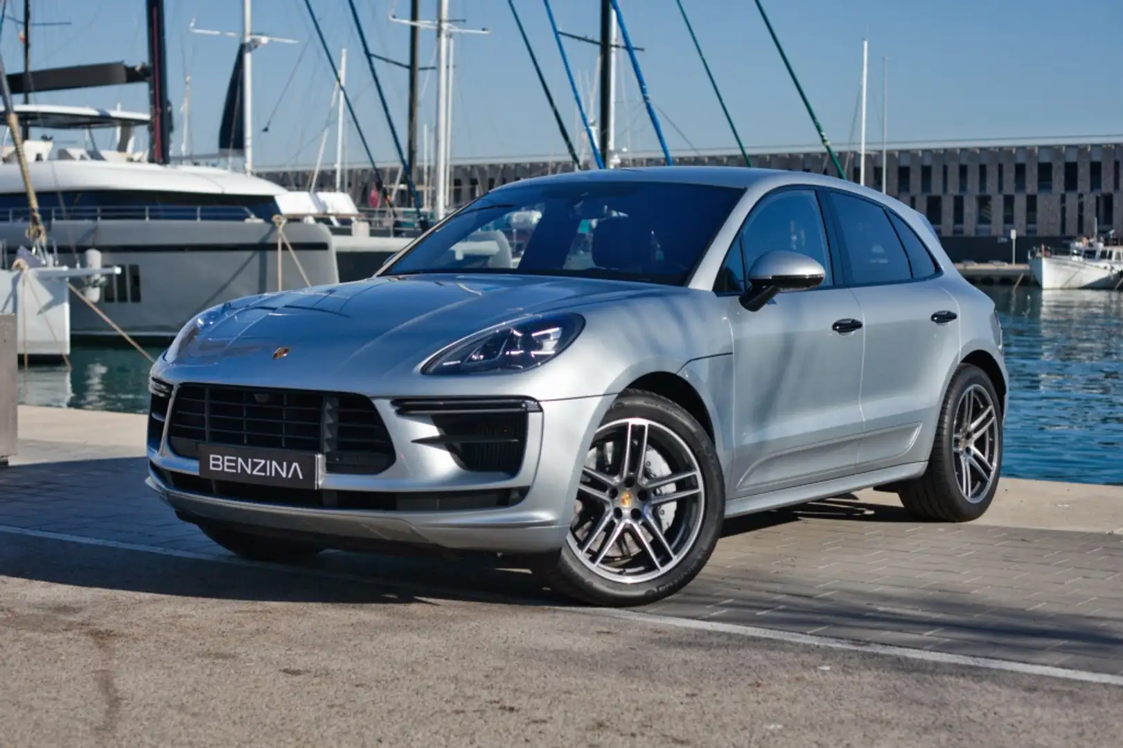Porsche Macan Turbo Aut. Zilver - 1
