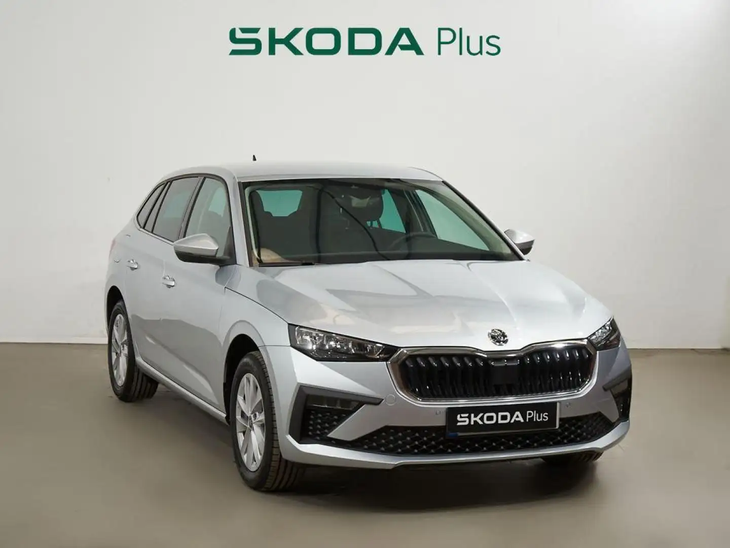 Skoda Scala 1.0 TSI Selection 85kW Plateado - 1