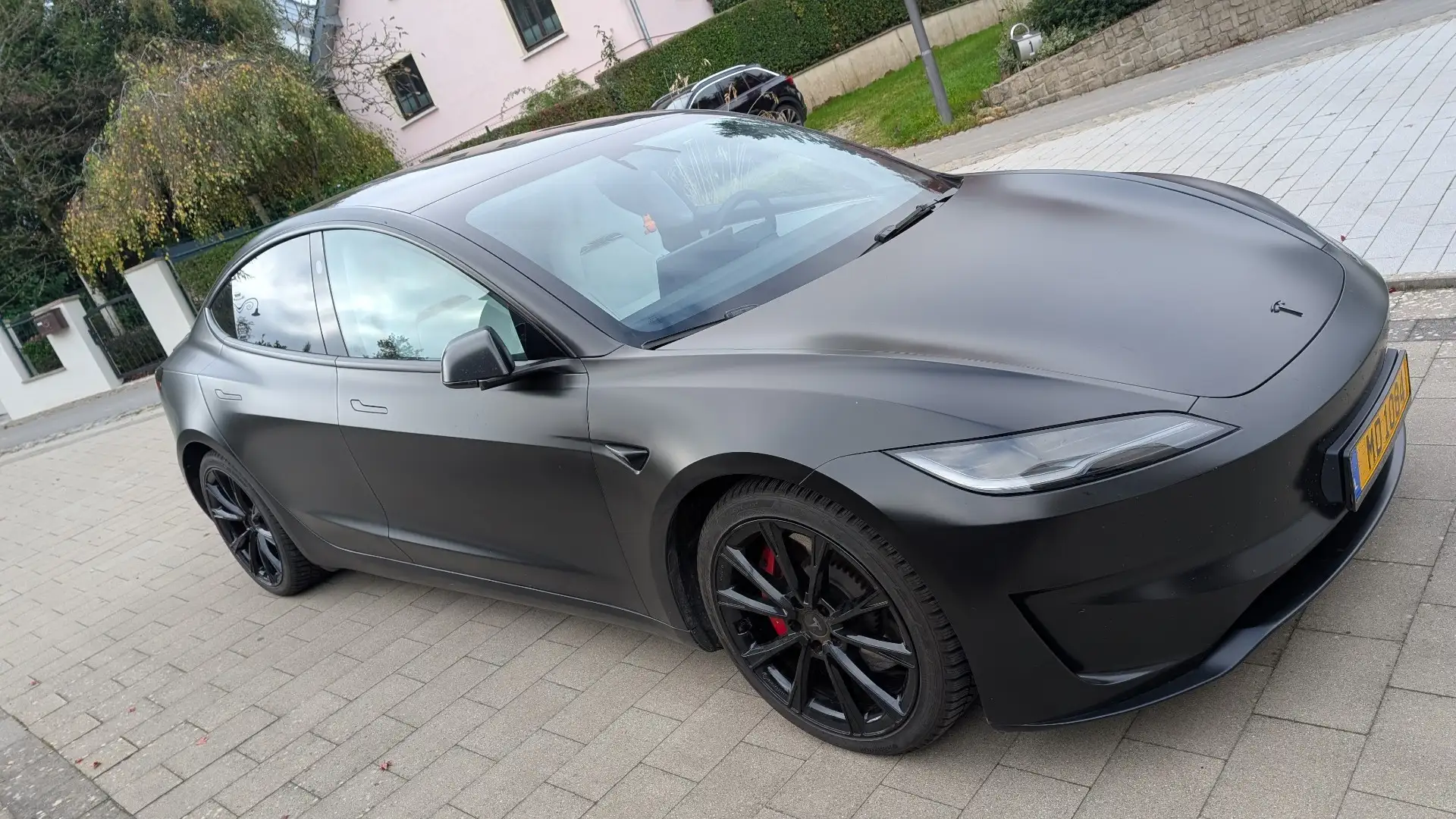 Tesla Model 3 Model 3 Allradantrieb Dual Motor Performance Schwarz - 2