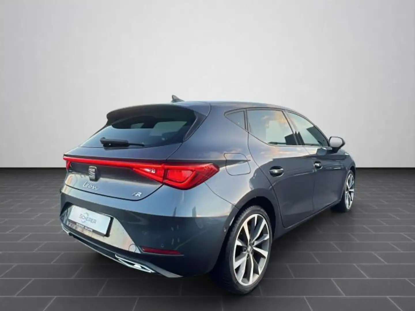 SEAT Leon FR 1.5 TSI NAVI CARPLAY SHZ KAMERA ACC Grau - 2