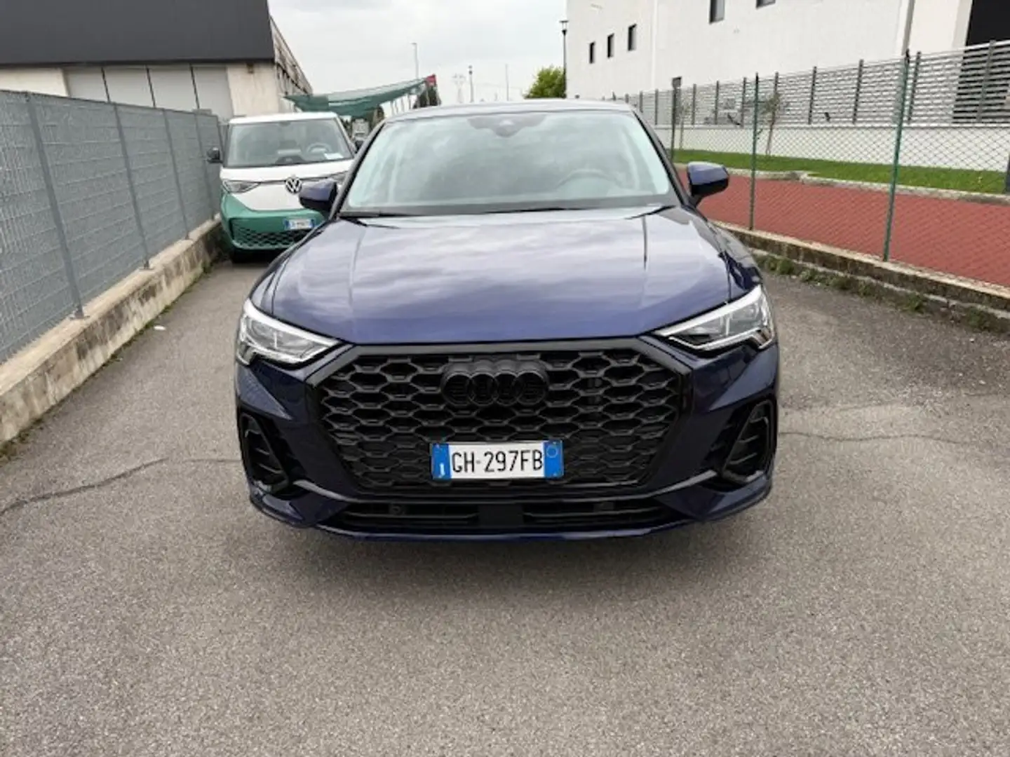 Audi Q3 Q3 Sportback 45 1.4 tfsi e S line edition s-tronic Blu/Azzurro - 2