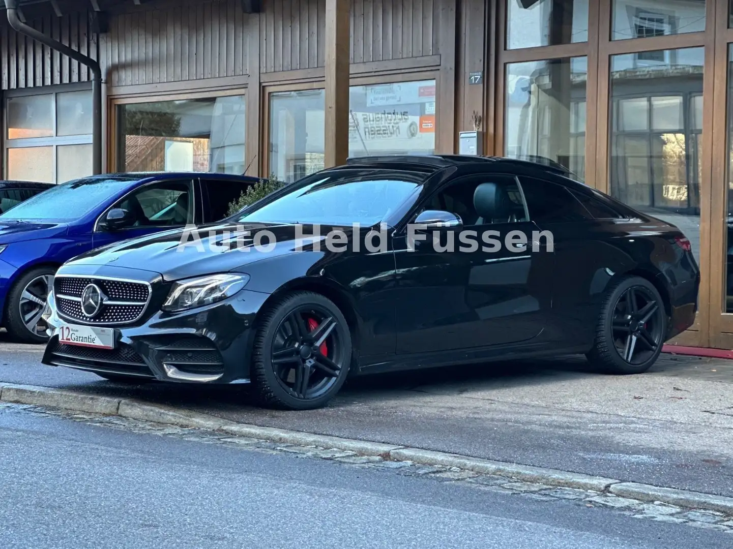 Mercedes-Benz E 350 E350d Coupe 4Matic AMG Aut Pano 360° Widescreen Schwarz - 2