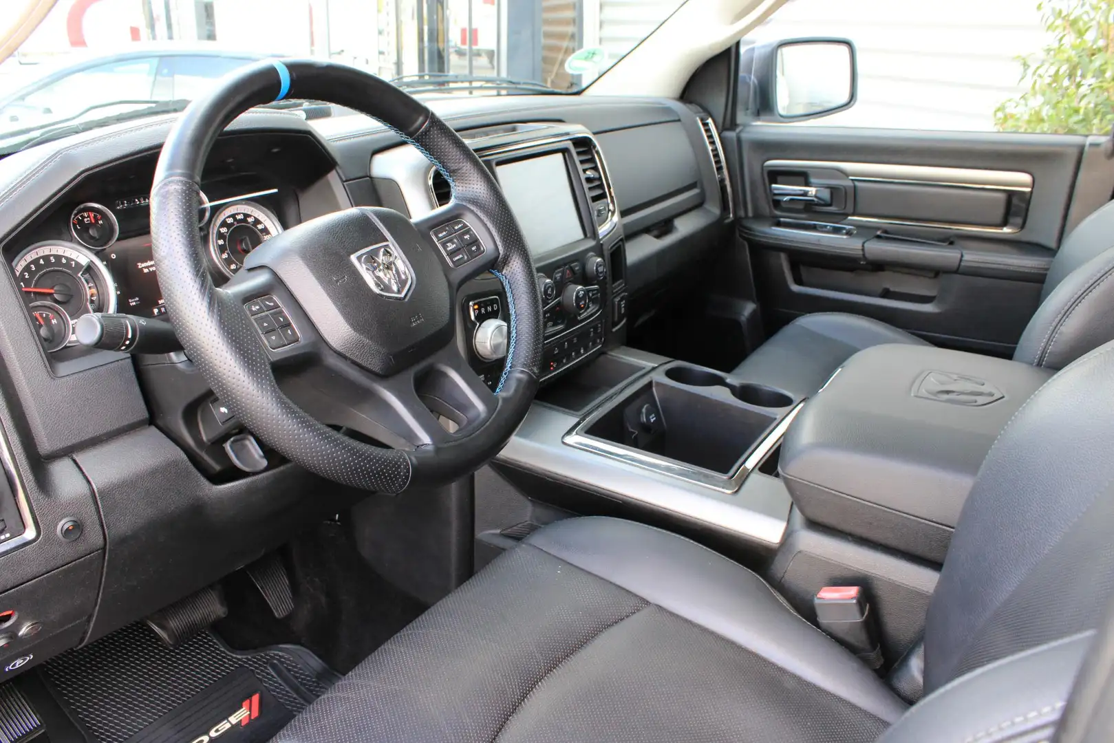 Dodge RAM 1500 5.7 V8 Schuifdak | Kleppenuitlaat | 360 Camer Blanc - 2