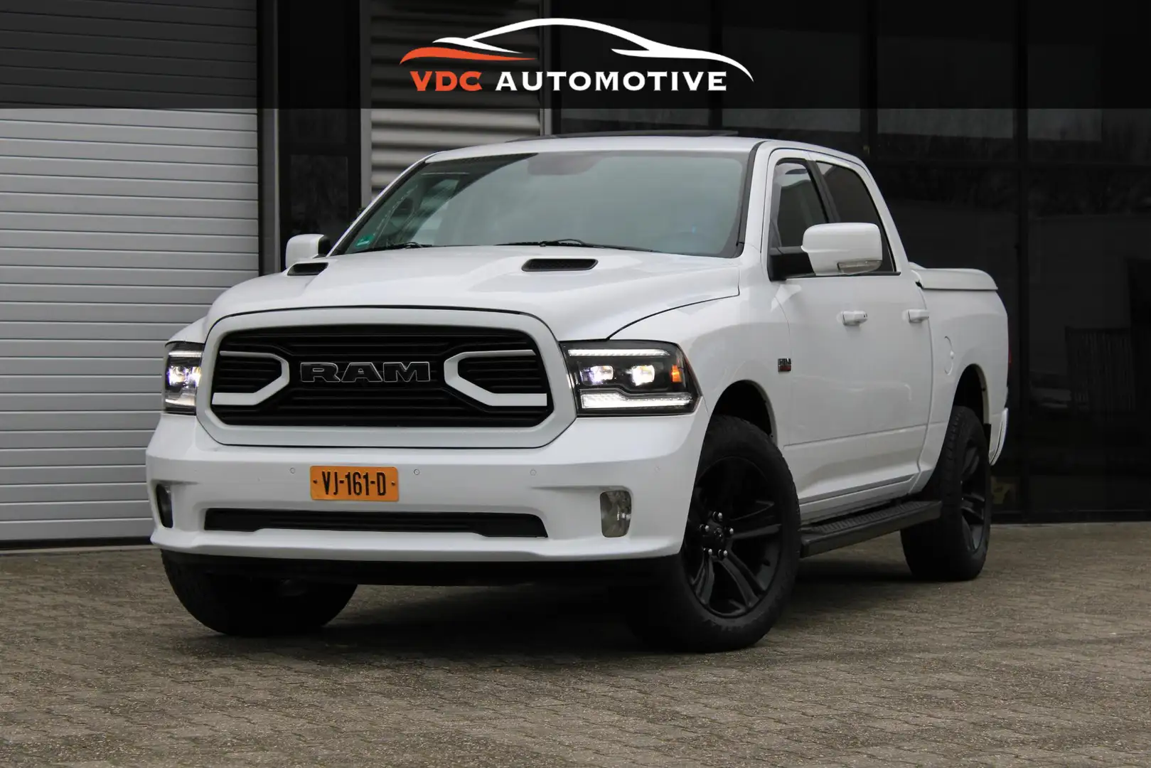 Dodge RAM 1500 5.7 V8 Schuifdak | Kleppenuitlaat | 360 Camer Blanc - 1