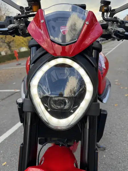 Ducati Monster 937 - foto 6