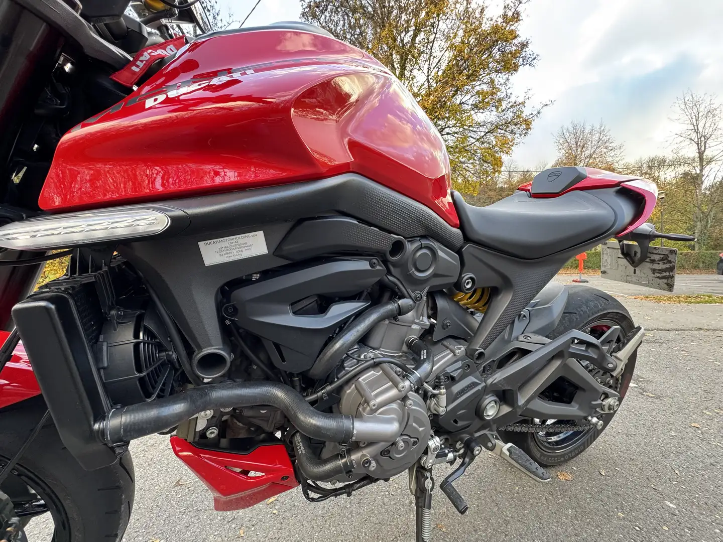 Ducati Monster 937 Etat Showroom - vendu avec un nouveau pneu arr Rood - 2