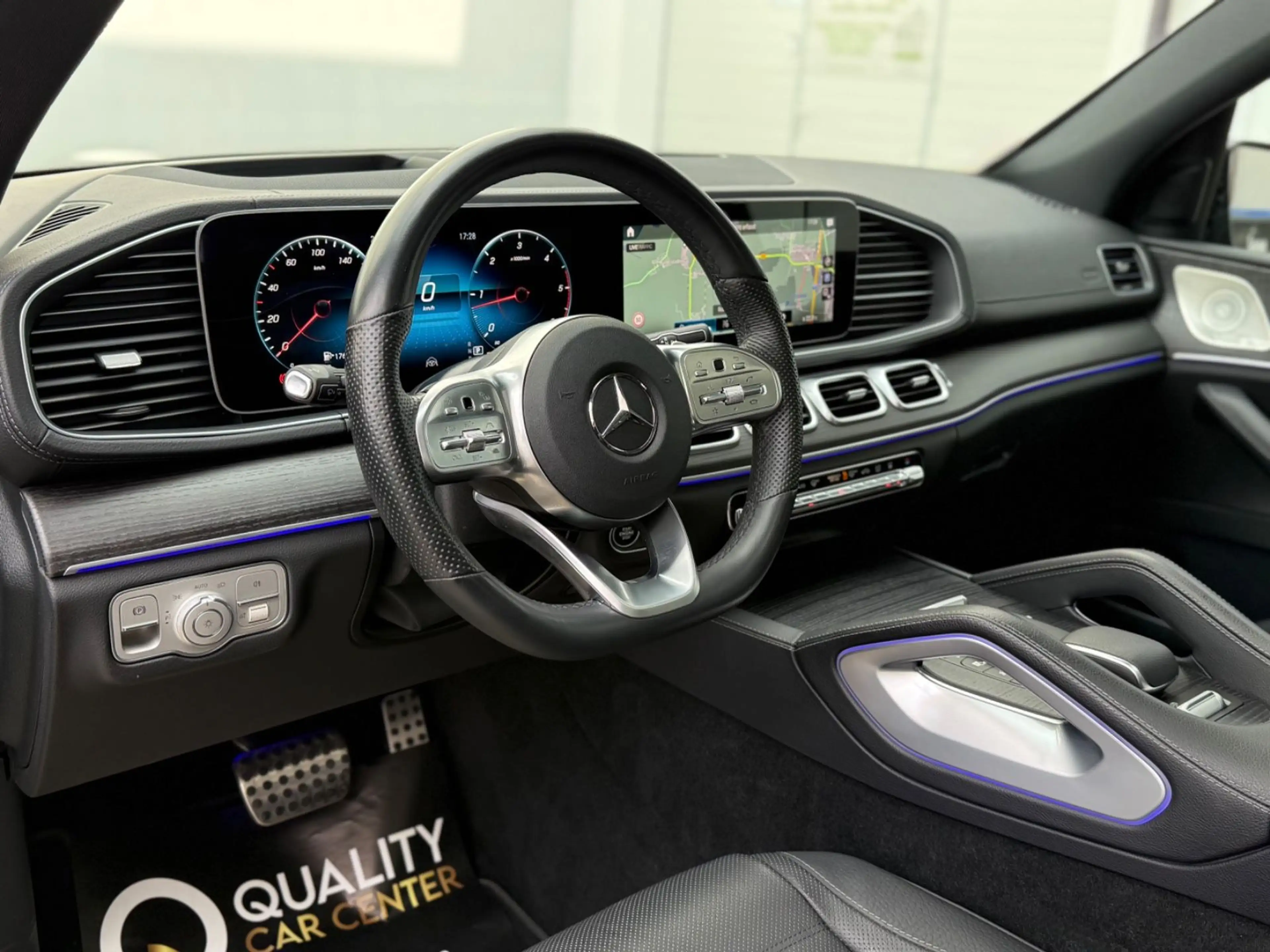 Mercedes-Benz GLS 400 d 4Matic 9G AMG 7 SITZER *360°*AHK*PANO* — photo 6