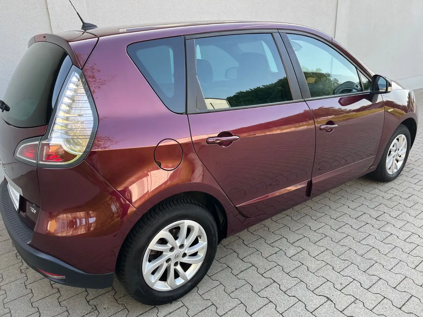 Renault Scenic III Limited 54 Tkm Navi 2.Hand Rouge - 2