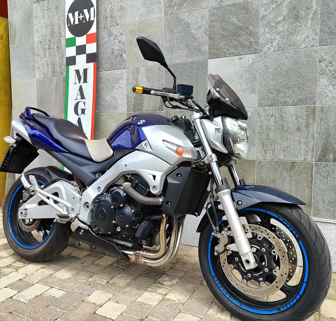 Suzuki GSR 600 Kék - 1