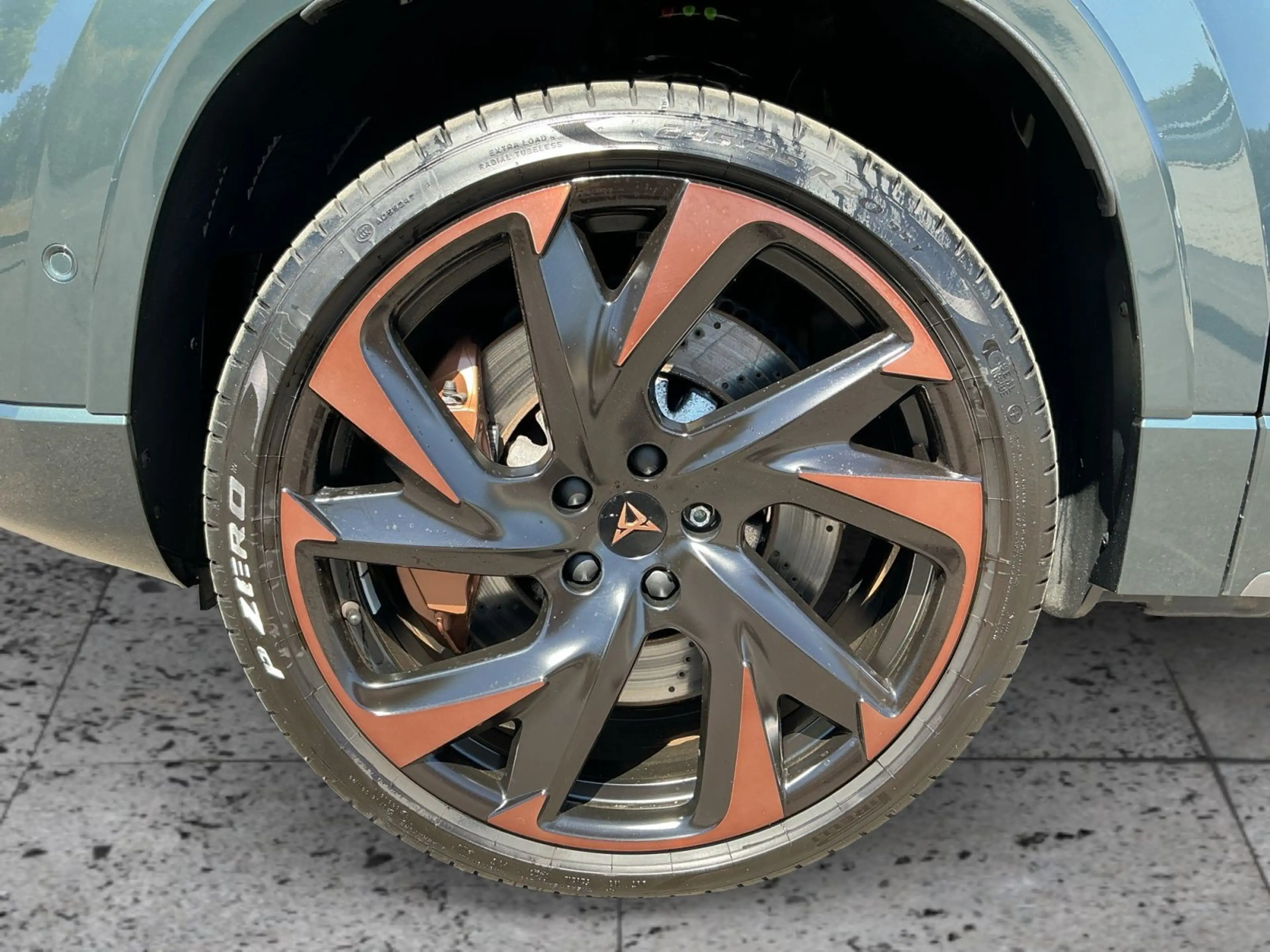 CUPRA Ateca 2.0 TSI VZ DSG 4D TRIBE EDITION LED+PANO — photo 8