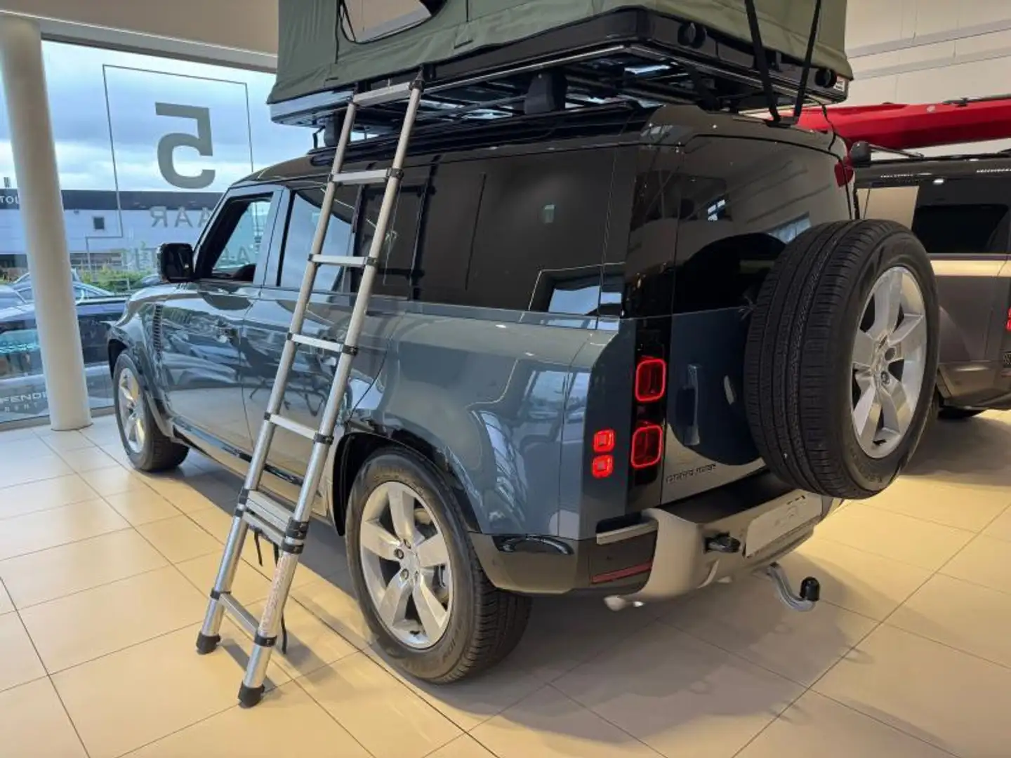Land Rover Defender 110 D250 X-Dynamic SE Blu/Azzurro - 1