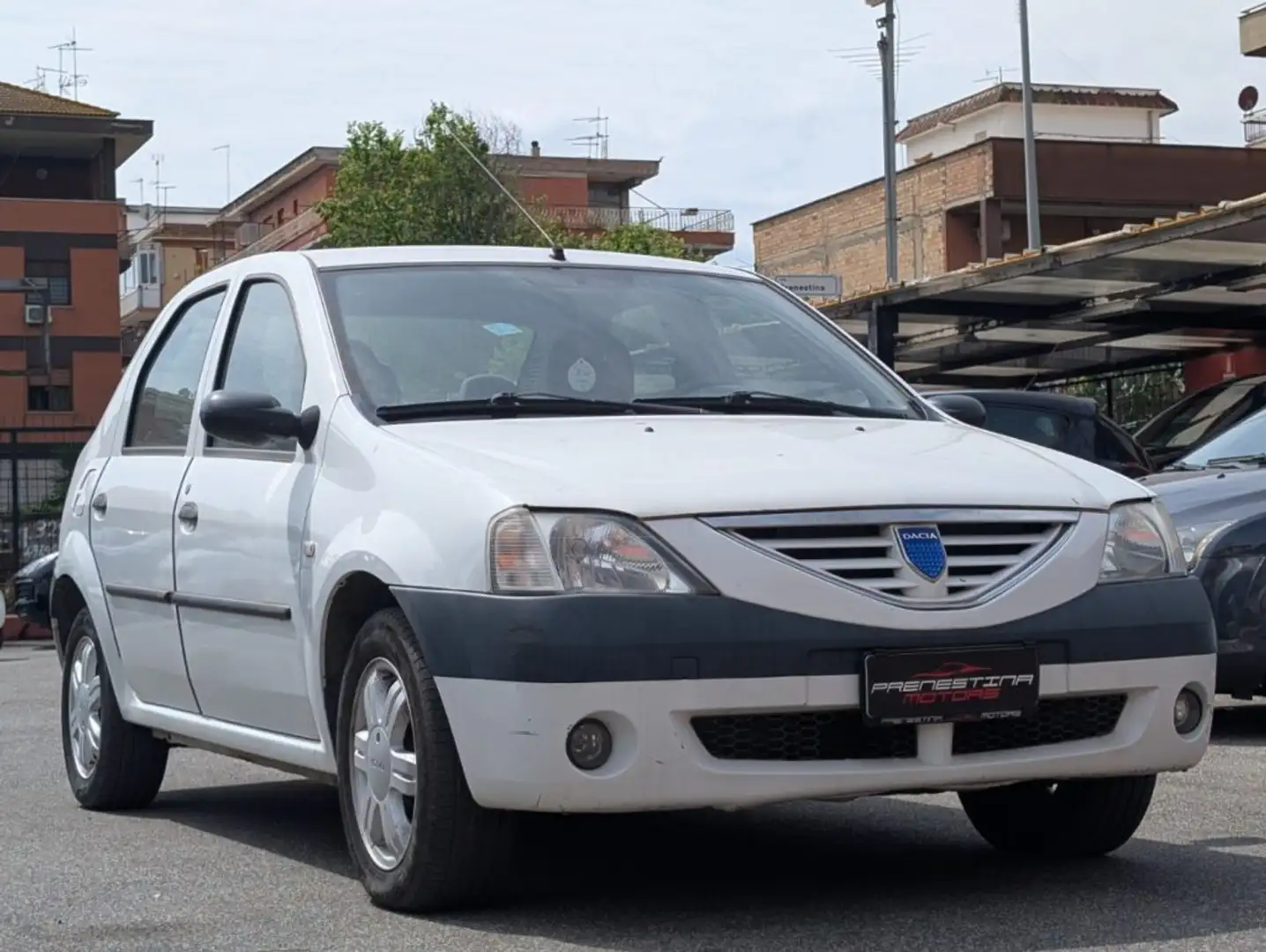 Dacia Logan 1.6 Lauréate Bianco - 1