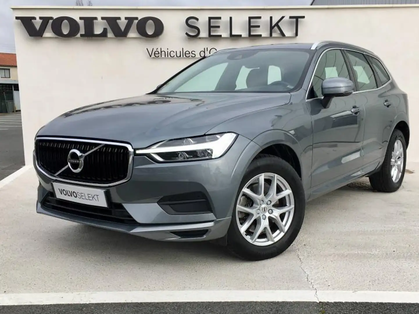 Volvo XC60 D4 AdBlue 190ch Business Executive Geartronic Gris - 1
