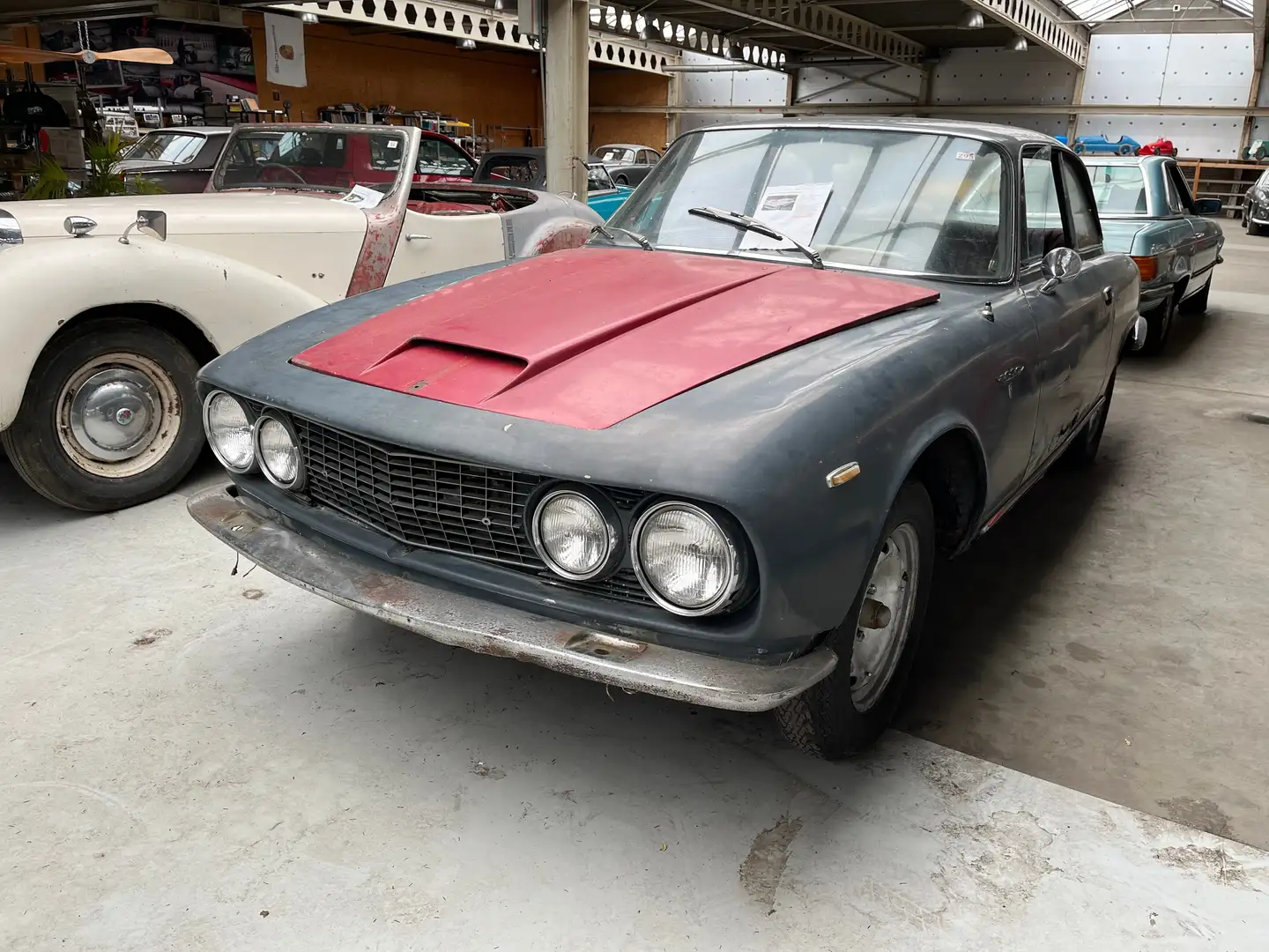 Alfa Romeo Sprint 2600 1962 "om te restaureren" Šedá - 1