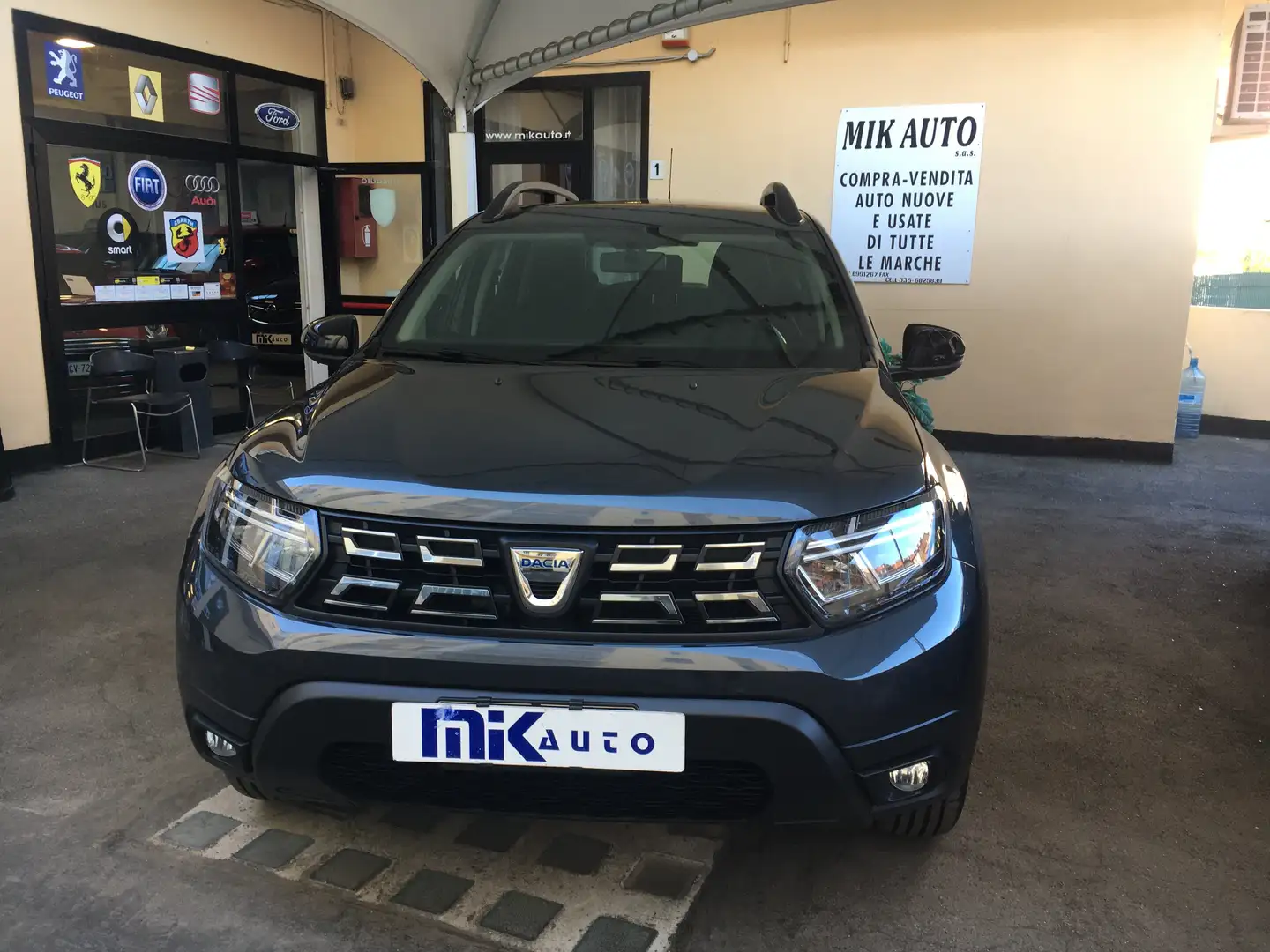 Dacia Duster Duster 1.5 blue dci Comfort SL DaciaPlus 4x2 115cv Grijs - 2