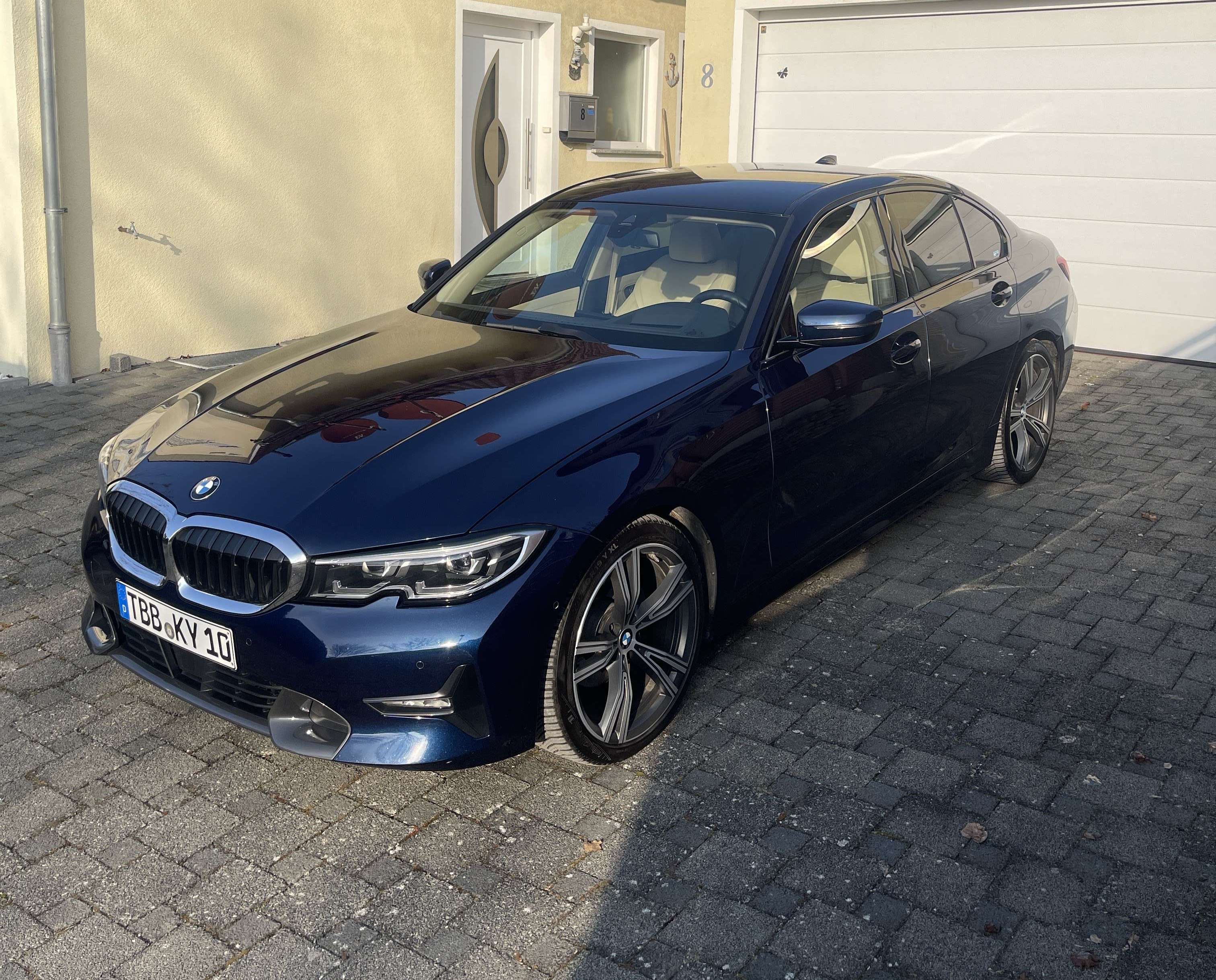 Second hand Bmw 3 Series 320
