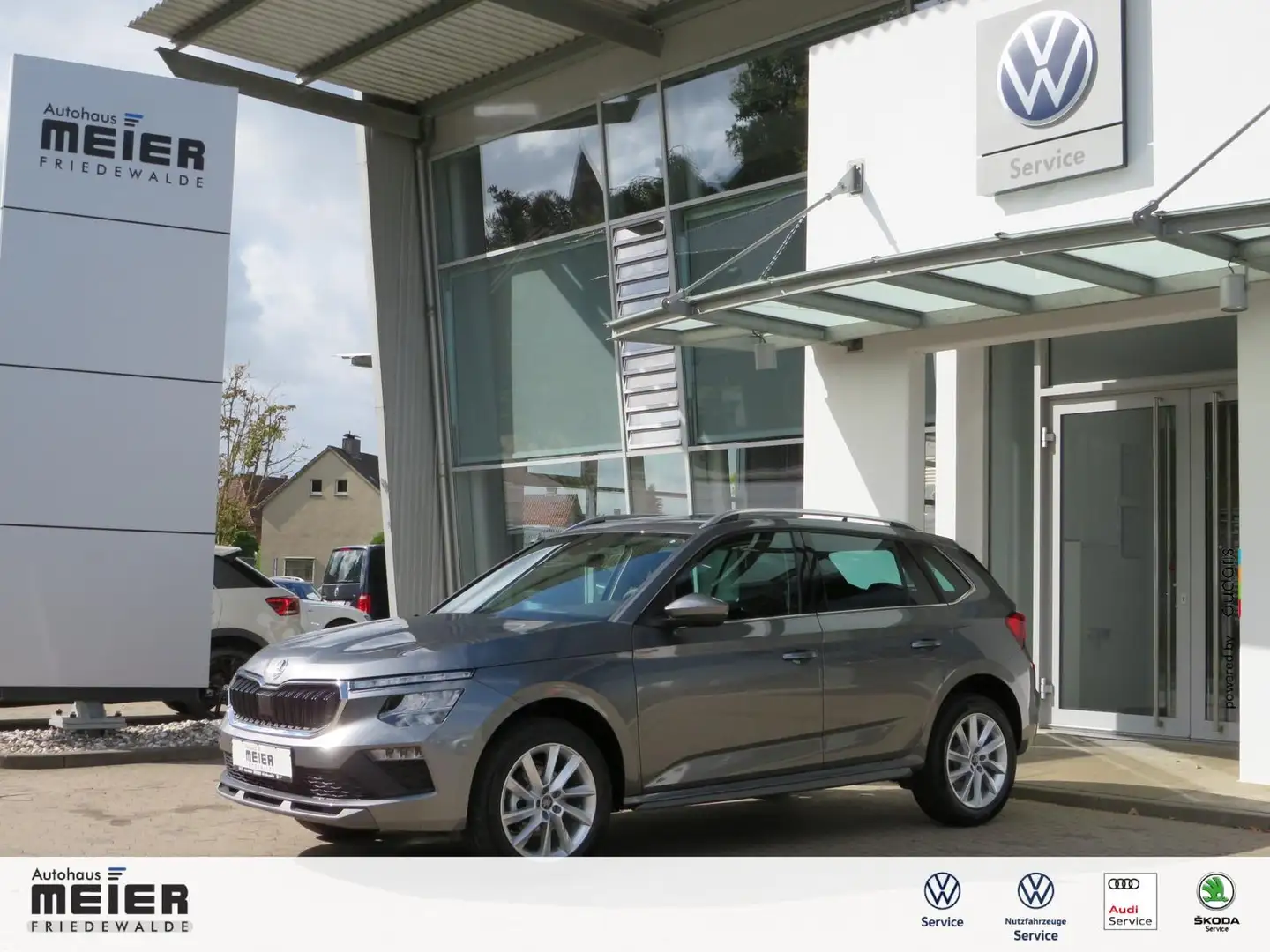 Skoda Kamiq Selection 1.5TSI DSG AHK Rear ACC 5J Garan Gris - 1