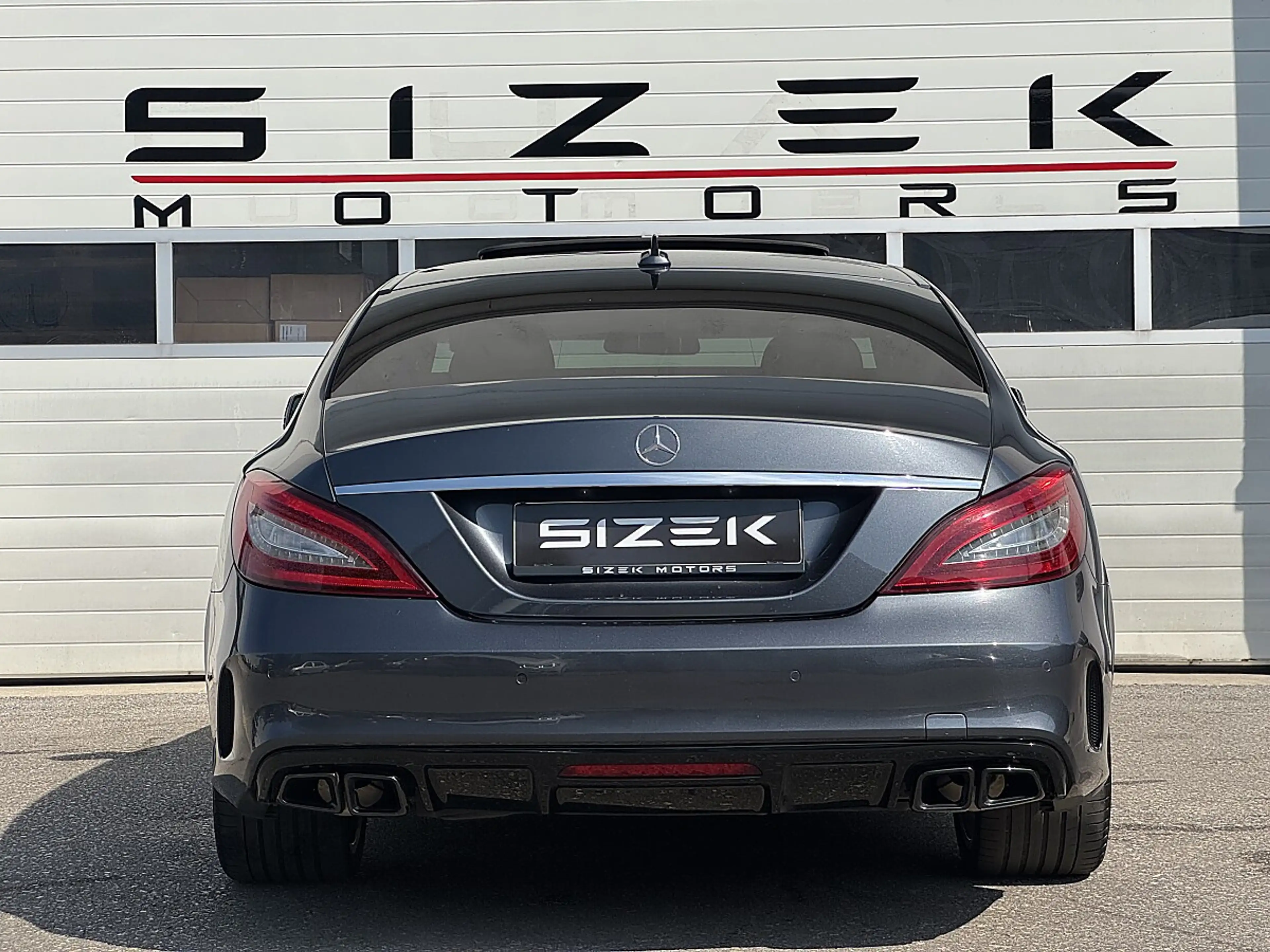 Mercedes-Benz CLS 250 d Aut./AMG 63 HECK/NAVI/LED/STZHZG/F1 — photo 6