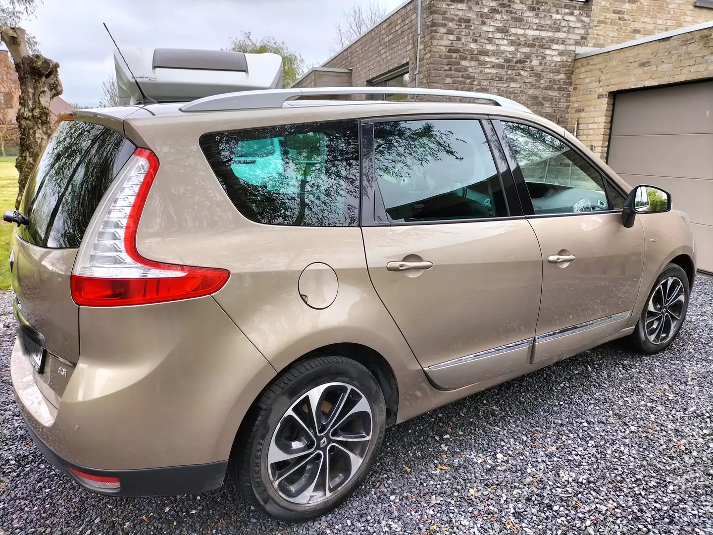 Renault Grand Scenic Grand Scenic Energy dCi 110 S Béžová - 2