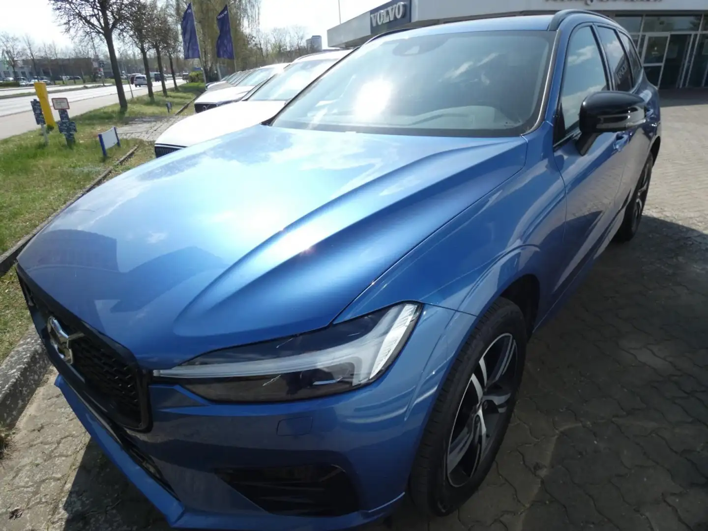 Volvo XC60 B5 (Diesel) AWD R-Design (EURO 6d) Klima Navi Blu/Azzurro - 2