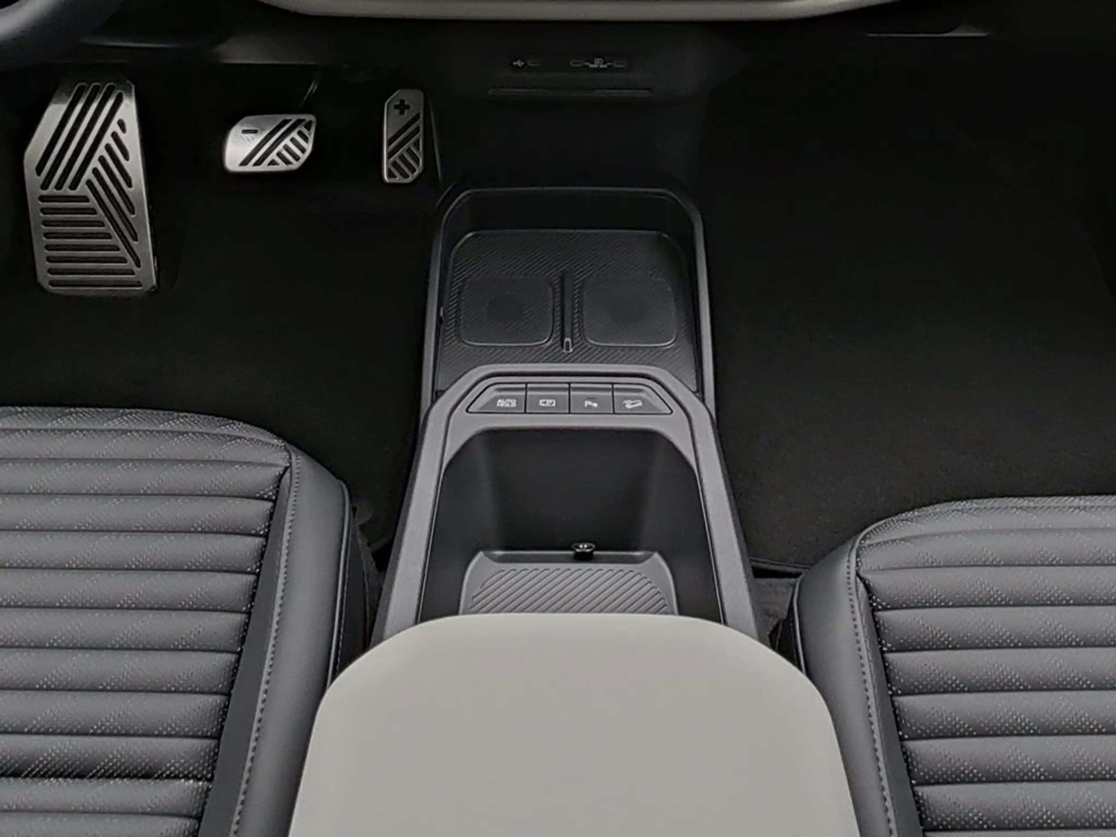 Kia EV4 81 FWD GTL DWP COM CON GD BO — photo 14