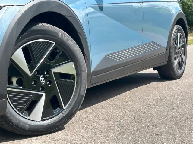 Hyundai Ioniq 5 view 9