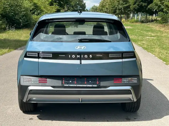 Hyundai Ioniq 5 view 5