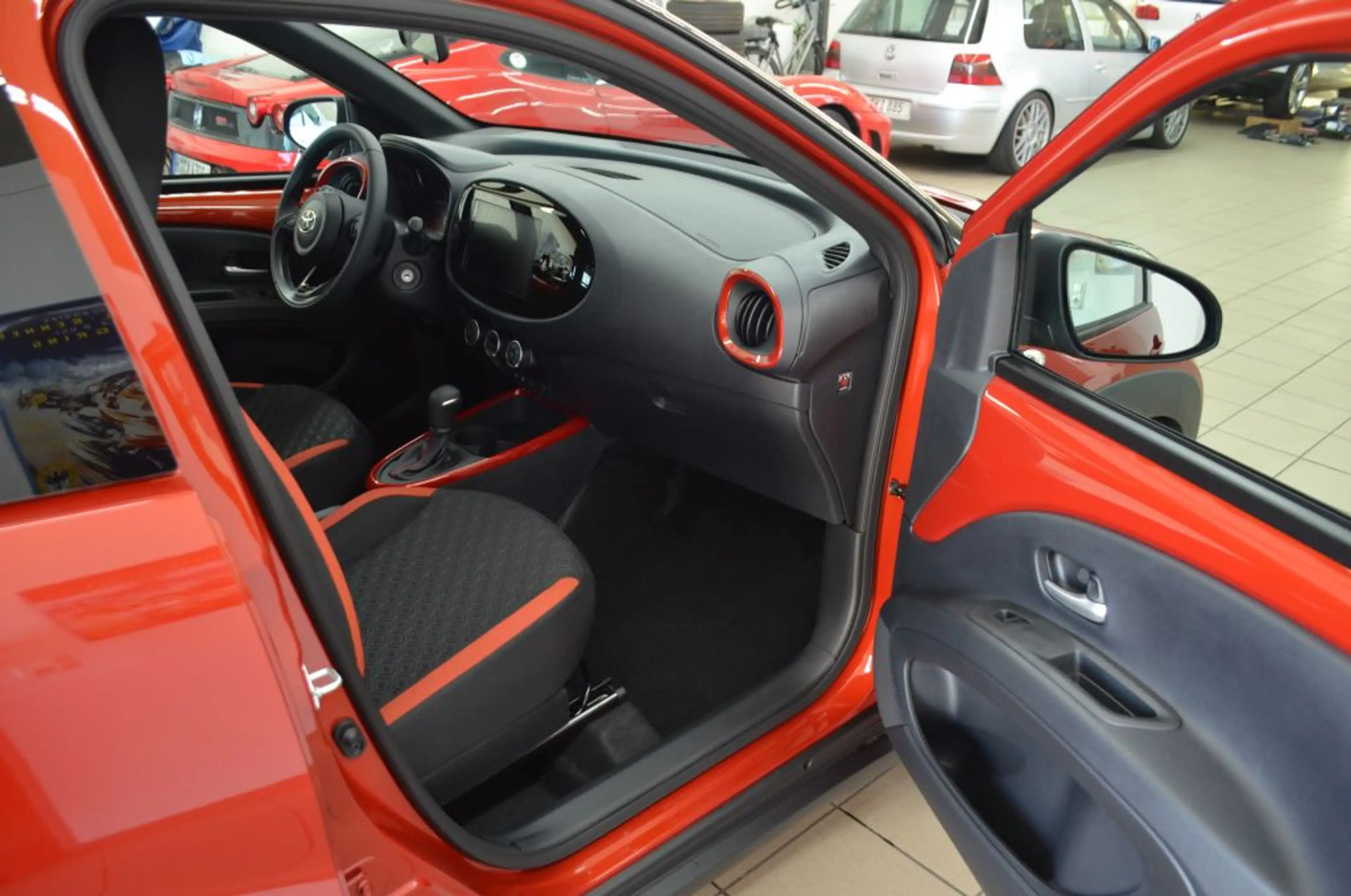Toyota Aygo X Teamplayer Autom.*SHZ*RÜCKFAHRKAMERA*TEMPOMAT — photo 10