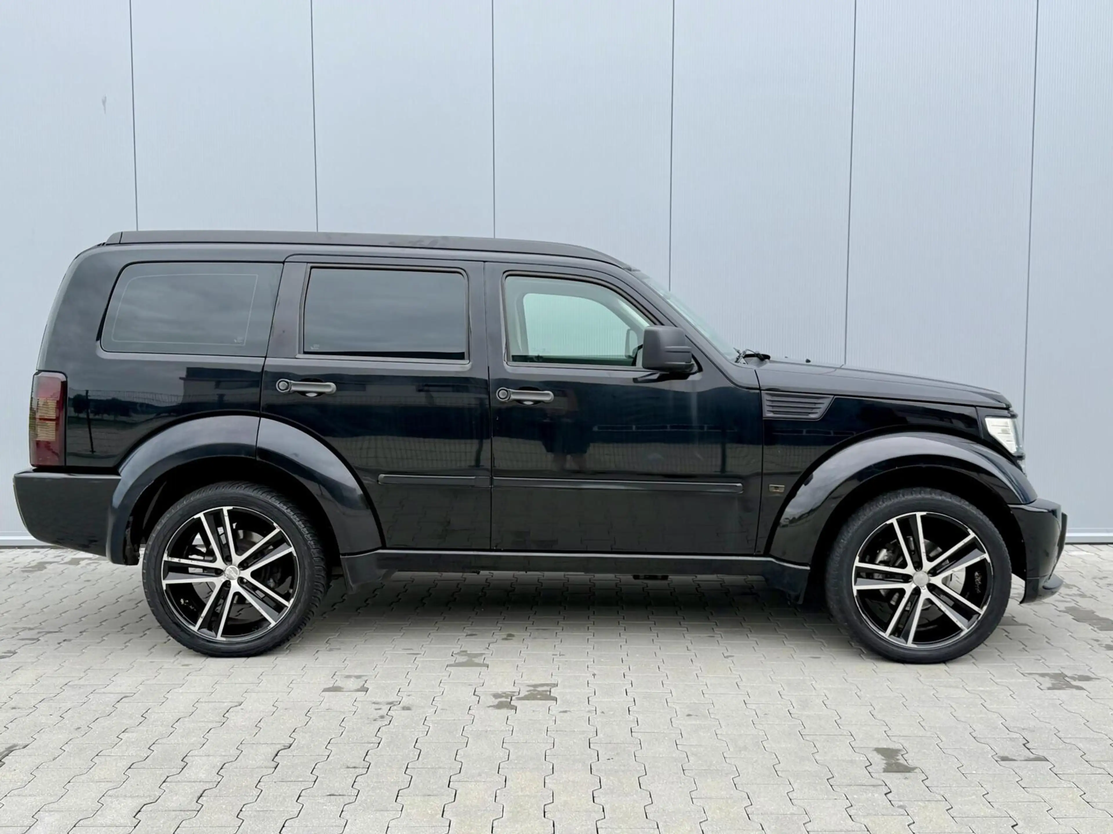 Dodge Nitro 3.7 V6 SE - Benzine - Automaat - Airco ! — photo 4