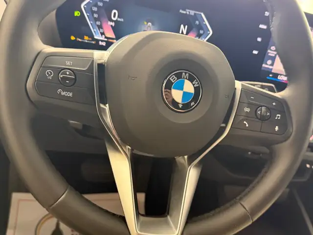 BMW 1 Series view 15